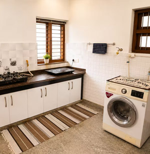 luxury villa with smart TV and high speed Wi-Fi in Kochi